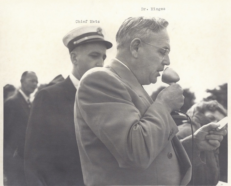 MVFD Chief Metz and Dr Minges.jpg